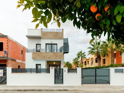 Pareado en venta en El Chaparral - La Siesta - La Torreta, Torrevieja, Alicante