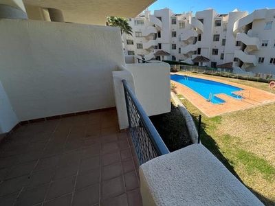 Apartamento de alquiler en Elviria