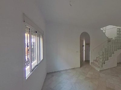 Casa adosada en venta en Centro