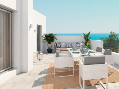 APARTAMENTO de 3 hab. A ESTRENAR, con GRAN TERRAZA y VISTAS al MAR