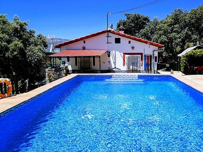 Casa de campo con piscina privada cerca de Ronda.