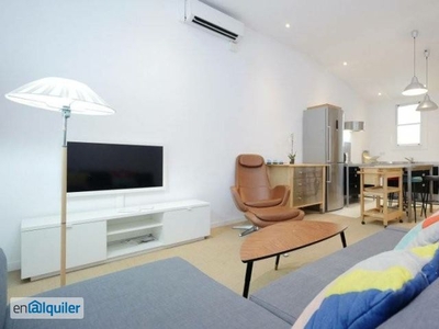 ¡Moderno apartamento de 1 dormitorio en alquiler en Vila Olympic, cerca de la playa!