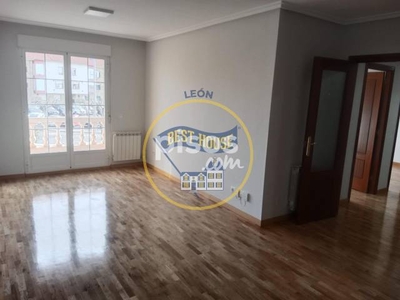 Apartamento en venta en Virgen del Camino