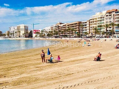 Apartamentos en Urbanización con Piscina en Torrevieja