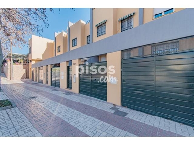 Casa adosada en venta en Avenida de Maracena, 116, cerca de Calle Horacio