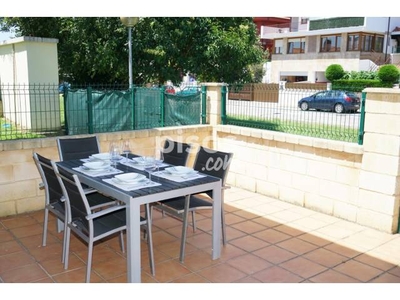 Casa adosada en venta en Calle Luis Buñuel