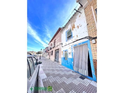 Casa adosada en venta en Calle Mayor del Arrabal