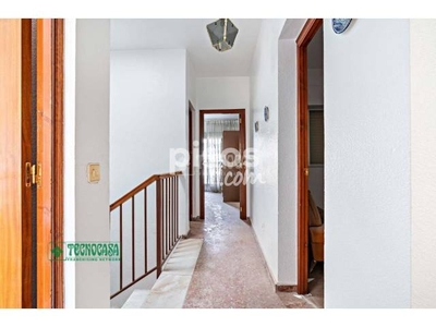 Casa adosada en venta en Santa María del Águila