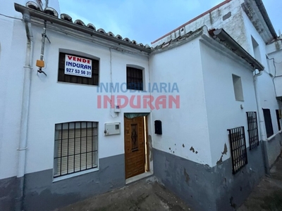 Casa-Chalet en Venta en Peraleda De La Mata Cáceres Ref: 30700