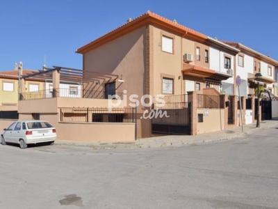 Casa pareada en venta en Gójar