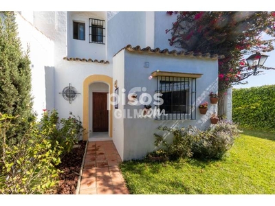 Chalet adosado en venta en Vistahermosa