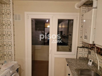 Piso en venta en Avenida Rosalía de Castro, 30