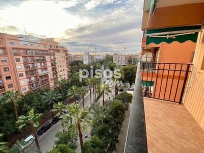 Piso en venta en Trinitat