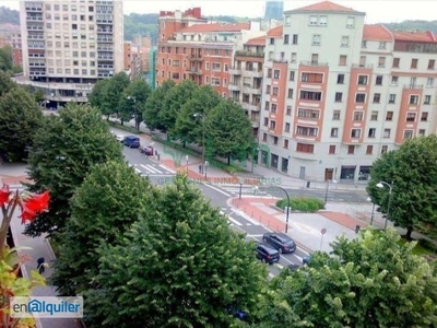 Alquiler piso terraza Bilbao