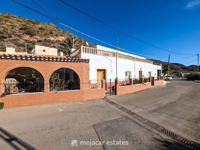 Casa en venta en Carboneras, Almería
