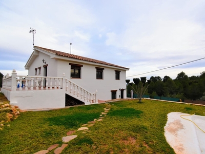 Chalet en venta en Turís, Valencia