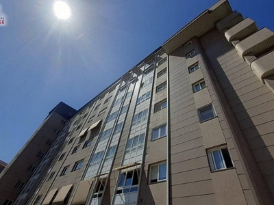 Venta Piso Ourense. Piso de cuatro habitaciones Tercera planta con balcón