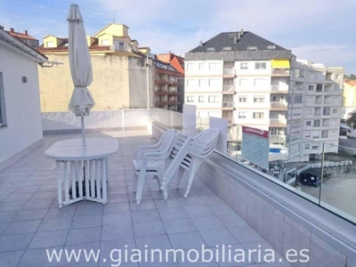 Venta Piso Sanxenxo. Piso de tres habitaciones en Calle Madrid 29. Buen estado tercera planta con terraza