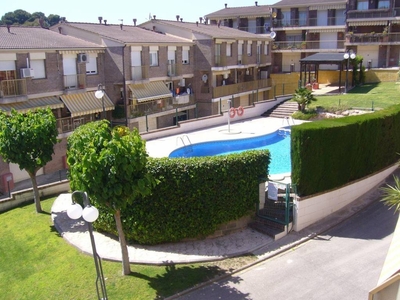 Alquiler Casa adosada en Calle garrigues Tarragona. 233 m²