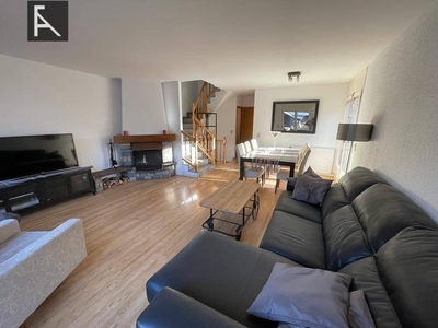 Alquiler Casa adosada Escaldes-Engordany. Con terraza 201 m²