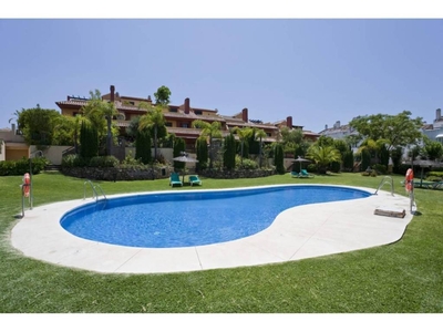 Alquiler Casa unifamiliar Marbella. Buen estado con terraza 300 m²