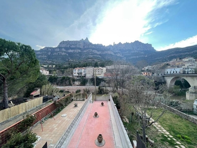 Alquiler Casa unifamiliar Monistrol de Montserrat. Con terraza 334 m²