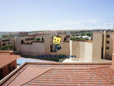 Alquiler Casa unifamiliar Salamanca. Con balcón 85 m²