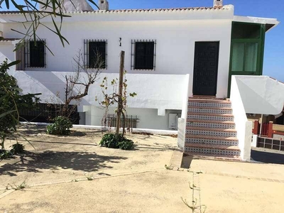 Alquiler Piso Almonte. Piso de cuatro habitaciones Buen estado segunda planta con terraza