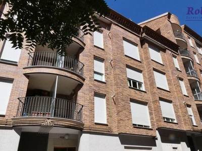 Alquiler Piso Ávila. Piso de tres habitaciones en Calle BAJADA DON ALONSO 4. Primera planta con terraza