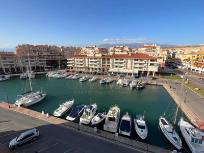 Alquiler Piso El Ejido. Piso de una habitación Con terraza calefacción individual