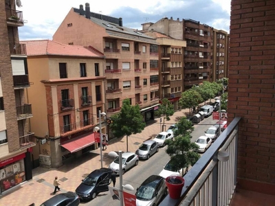 Alquiler Piso Segovia. Piso de cuatro habitaciones Buen estado con terraza