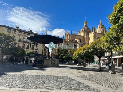 Alquiler Piso Segovia. Piso de tres habitaciones Segunda planta