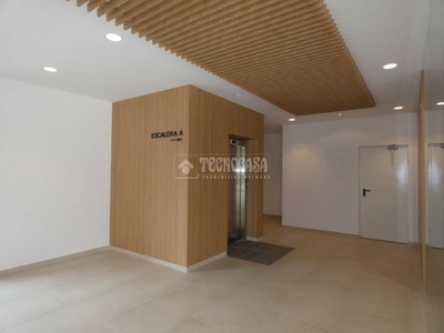 Alquiler Piso Valladolid. Piso de dos habitaciones Plaza de aparcamiento calefacción central