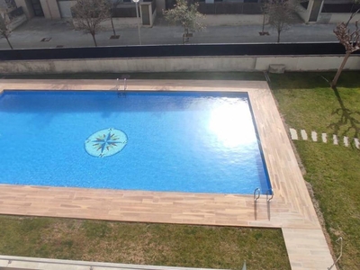 Alquiler Piso Vilafranca del Penedès. Piso de tres habitaciones Segunda planta con terraza