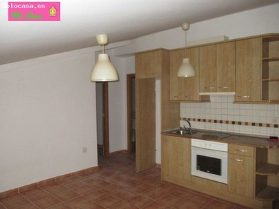 APARTAMENTO DE CON UNA HABITACION, COCINA COMEDOR, BAÑO Y TRASTERO, EN PERFECTO ESTADO