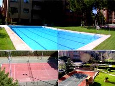 De Lujo, Piscina Y Tenis, Bien Comunicad