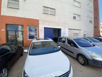 Local comercial Calle Bachiller Huelva Ref. 93263841 - Indomio.es