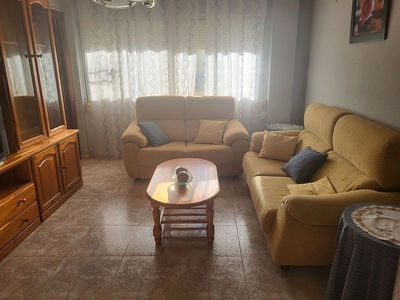 Piso en venta en Ceuta de 3 habitaciones y 90 m²
