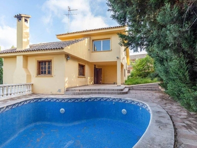 Venta Casa unifamiliar en Almirall Churruca Torrent (València). Con terraza 342 m²