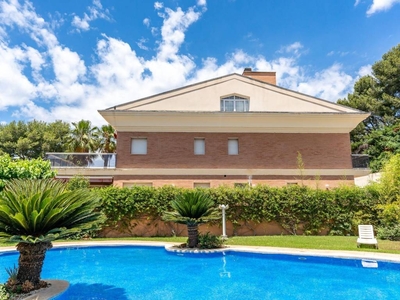 Venta Casa unifamiliar en Salvador Dalí Salou. Con terraza 685 m²