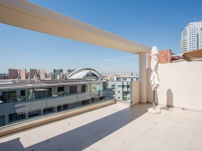 Venta Piso València. Piso de cuatro habitaciones en luis garcia-berlanga mart. 12 con terraza