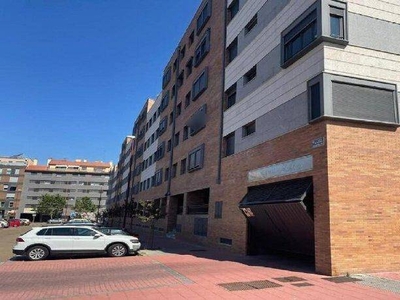 Venta Piso Valladolid. Piso de dos habitaciones en Calle M.san Juan De La PeÑa. Primera planta