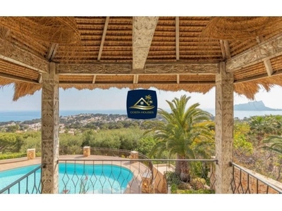 VILLA DE LUJO con vistas al MAR en Moraira · Costa Blanca Spain