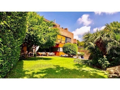 Villa de Lujo en Venta en Barcelona, Barcelona