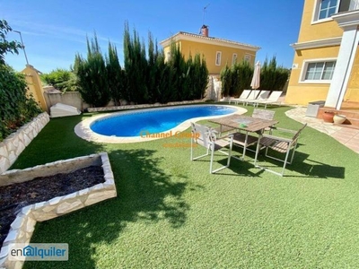 Alquiler casa piscina Pedanías este