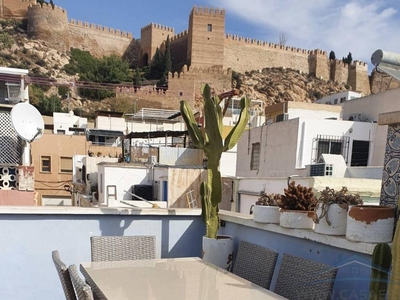Alquiler Casa unifamiliar Almería. Con balcón