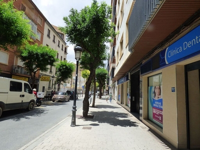 Alquiler de piso en Carretas - Huerta de Marzo - La Pajarita de 3 habitaciones con muebles y balcón