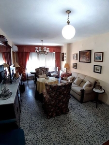 Alquiler piso en alquiler en martínez de la rosa, 3 dormitorios. en Málaga