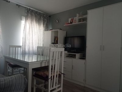 Alquiler piso en avenida de los boliches piso con 2 habitaciones amueblado con aire acondicionado en Fuengirola