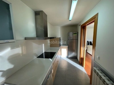 Alquiler piso en pepita uriz 2 atractivo piso de 2 habitaciones, con zona comunitaria, piscina, pista de padel y zona verde. oportunidad de vivir en una zona residencial con todos los servicios cerca y con la tranquilidad de estar en un entorno agradable y tranquilo. impresionante! en Lleida